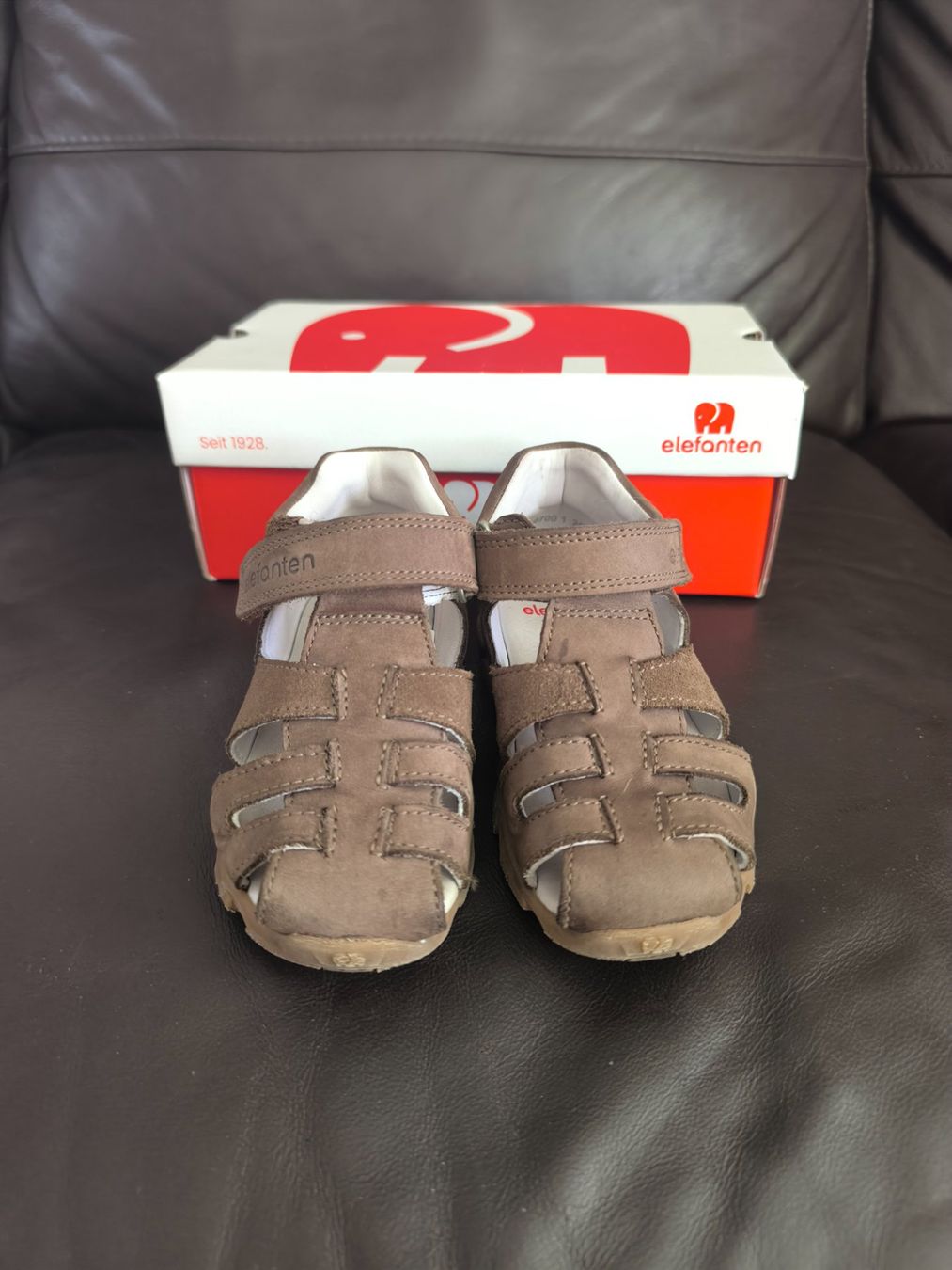 Elefanten Schuhe für Jungen: Elefanten Kinder Sandalen Gr. 24 – Gebraucht aus Gams von MissTraveller