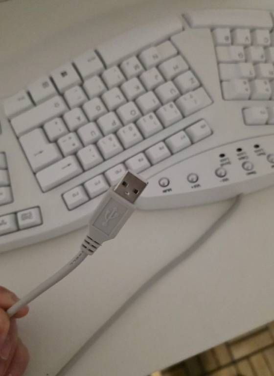 Tastaturen: Ergonomische Tastatur – Gebraucht aus Zürich von emw_cpq8 2