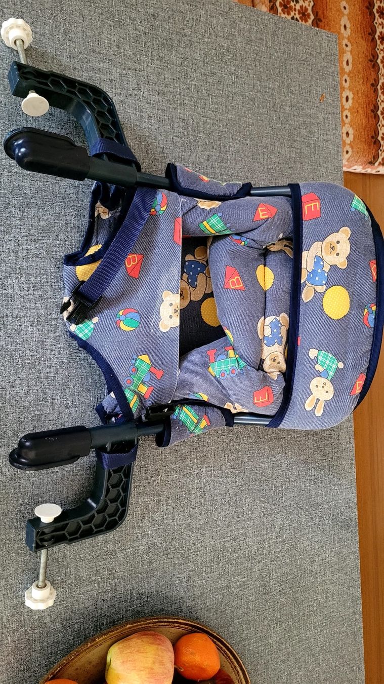 Hocker: Tischsitz für Babys – Gebraucht aus Bühler von Sarah_Cunha 1