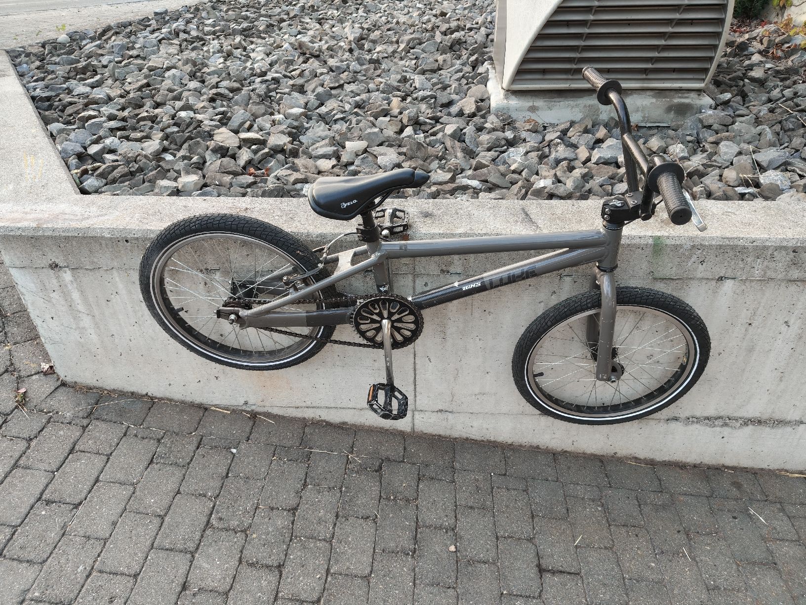 Bixs Vélos: BMX Bixs Luke – D'occasion à Uetendorf par til_w9z5