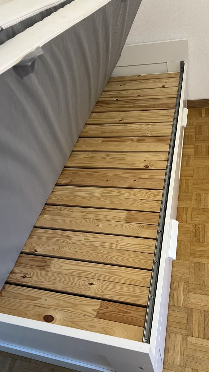 Ikea Betten: MALM IKEA 80x200  – Gebraucht aus Dübendorf von kat_yx9r 2