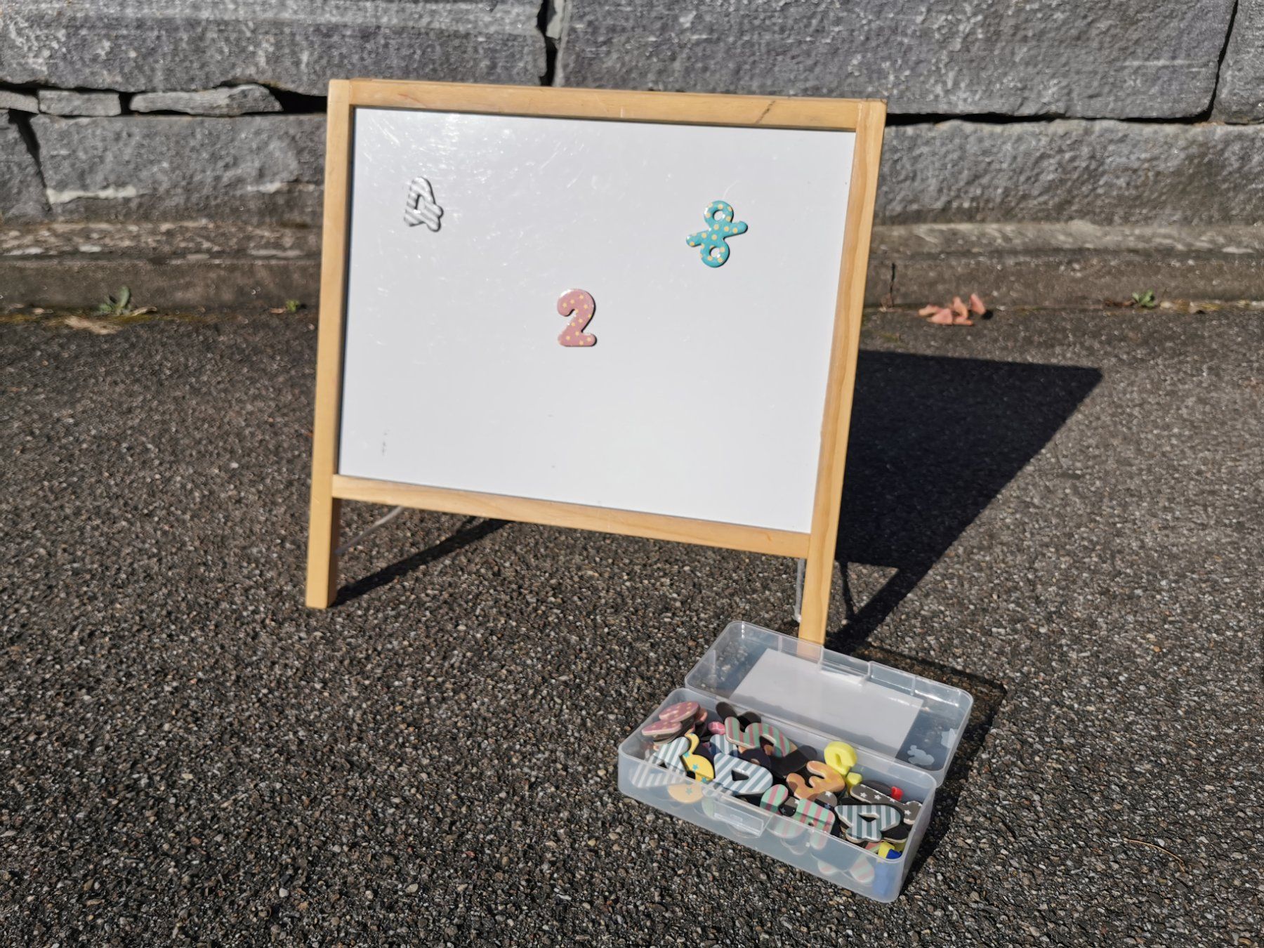 Giochi: Magnet- und Kreidetafel – Usato da Eschenbach LU venduto da bet_5l5k 1
