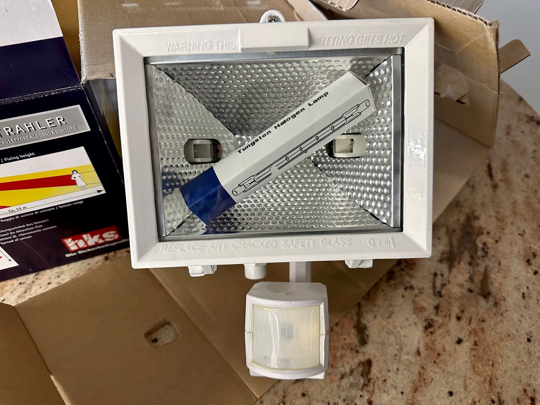 Lampes: SENSOR-HALOGENSTRAHLER 500 W – Neuf avec emballage d'origine à Spreitenbach par Jessy8 3
