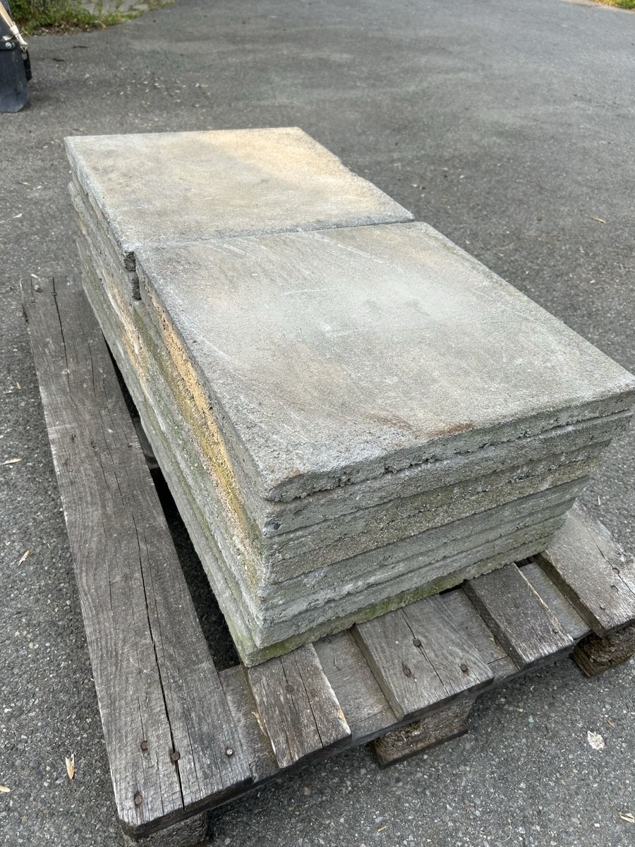 Rivestimenti per pavimenti: Gartenplatten 50x50cm  – Usato da Weinfelden venduto da DIY-Dude 3