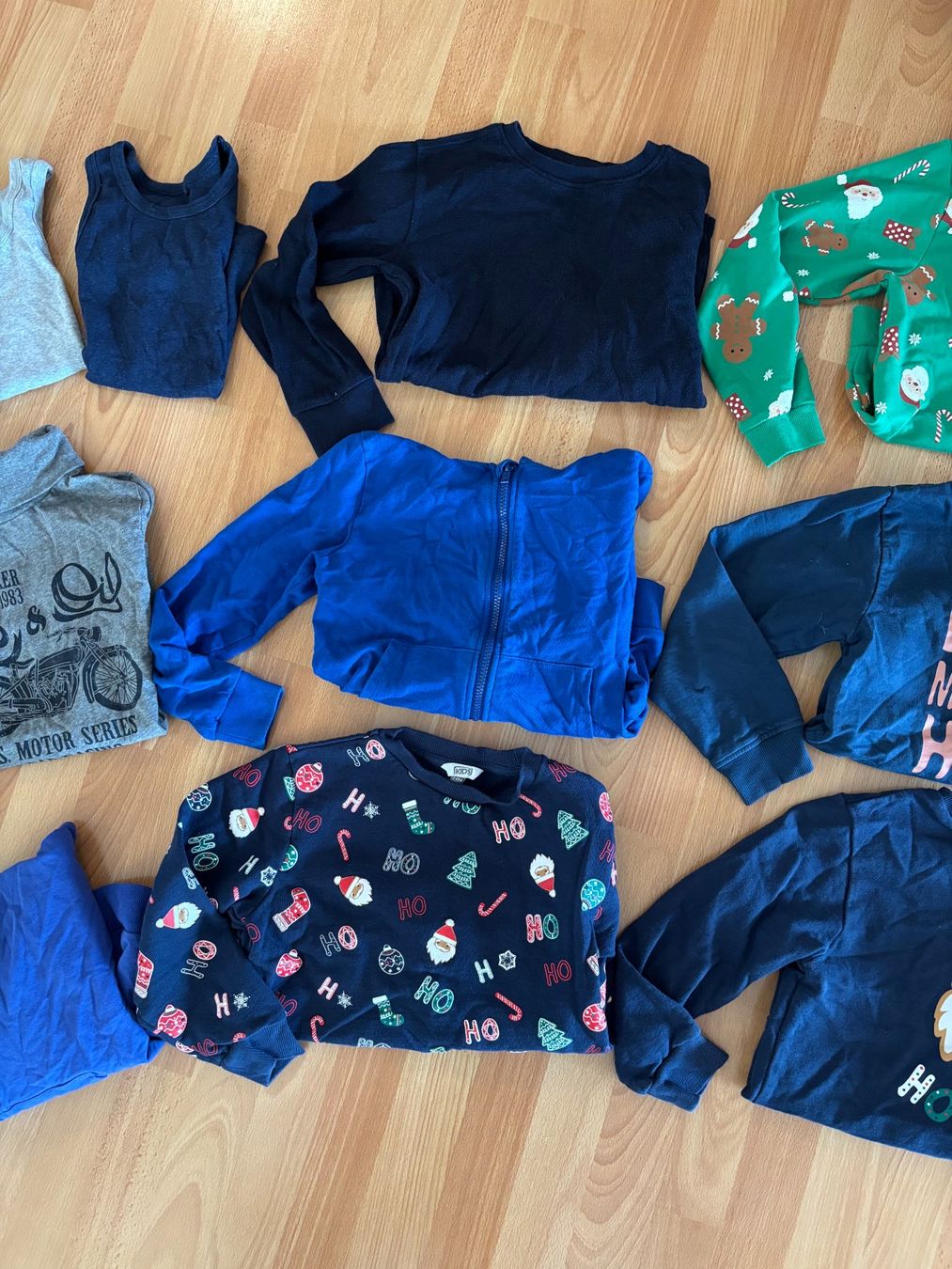 Kleiderpakete & -sets: Kinderkleider-Paket ca. Grösse 128 – Gebraucht aus Olten von Sonjason 2