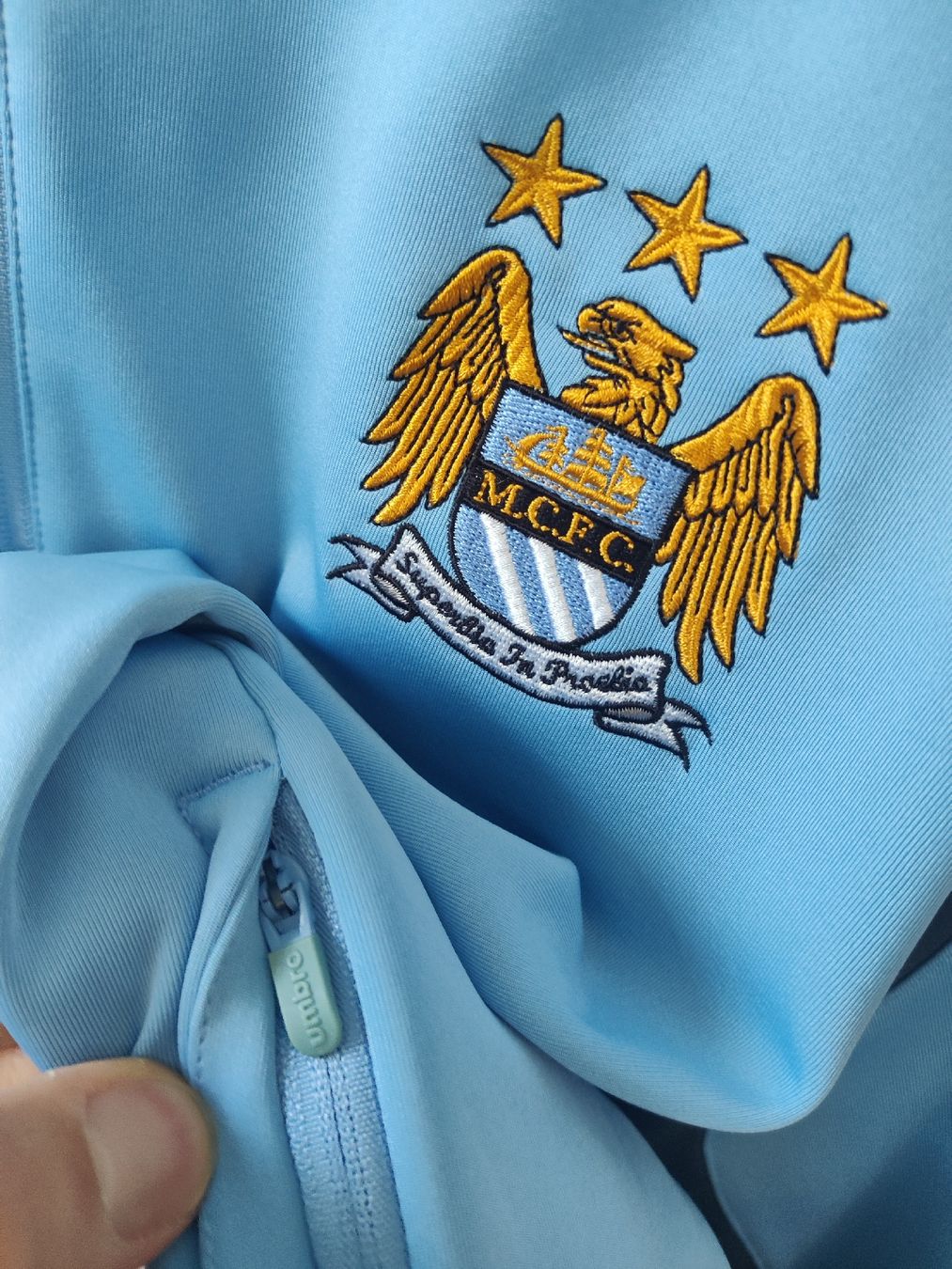 Pulls & Sweat-shirts: Manchester City 2011/12 Trainingspullover (L) – D'occasion à Basel par Ringolero 3