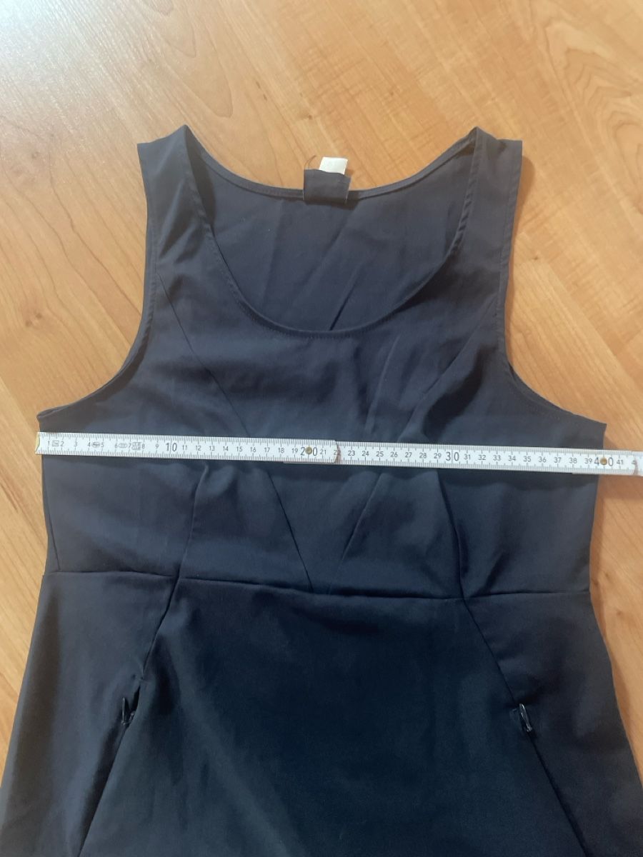 Vestiti: Sportkleid Gr 36 – Usato da Erschmatt venduto da Gragetsch 2