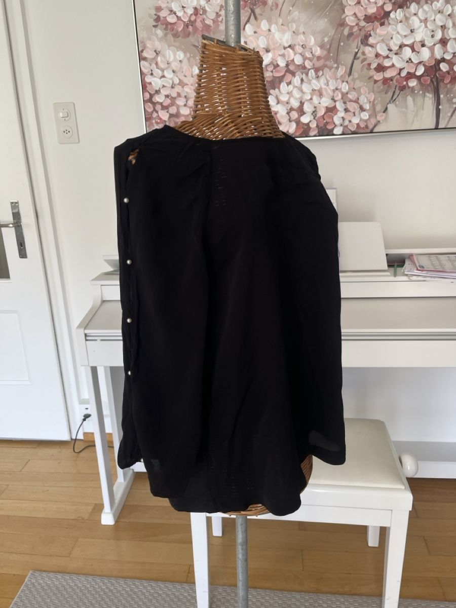 Massimo Dutti Blusen: Bluse, Massimo Dutti mit Perlen, S – Gebraucht aus Solothurn von Bobesch08 4