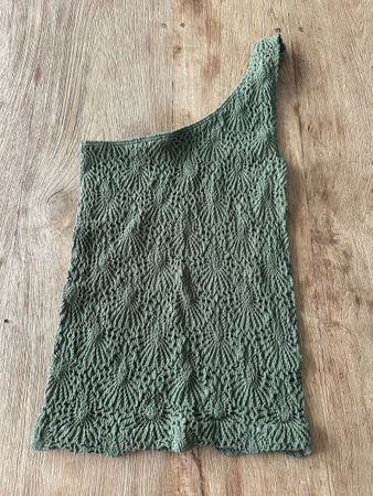 Sommertop grün One-Shoulder Grösse XS AmiSu