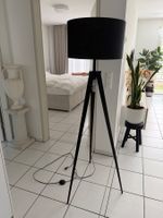 Stehlampe