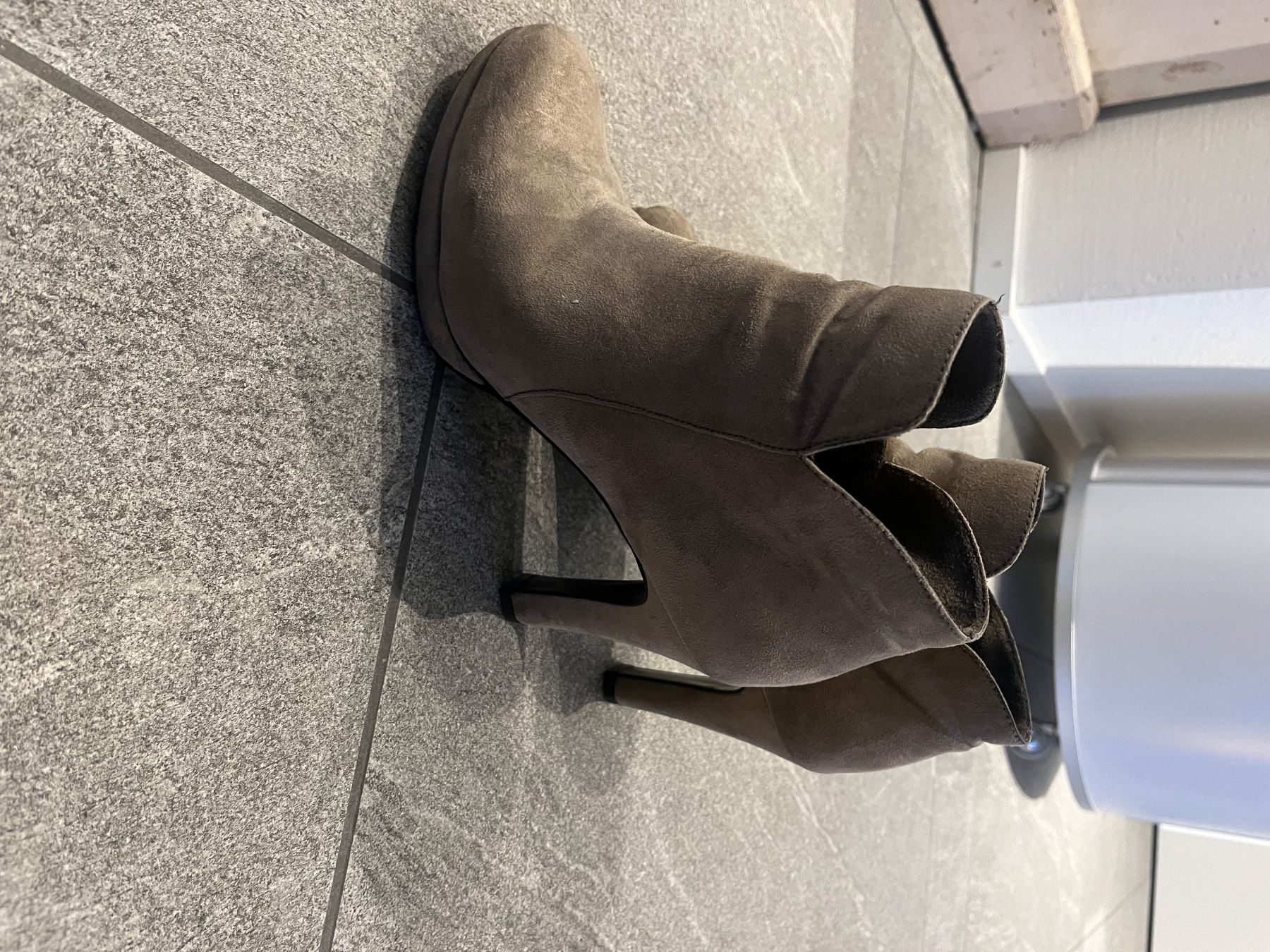 Tamaris Damenschuhe: Stiefel – Gebraucht aus Rudolfstetten von London70 1