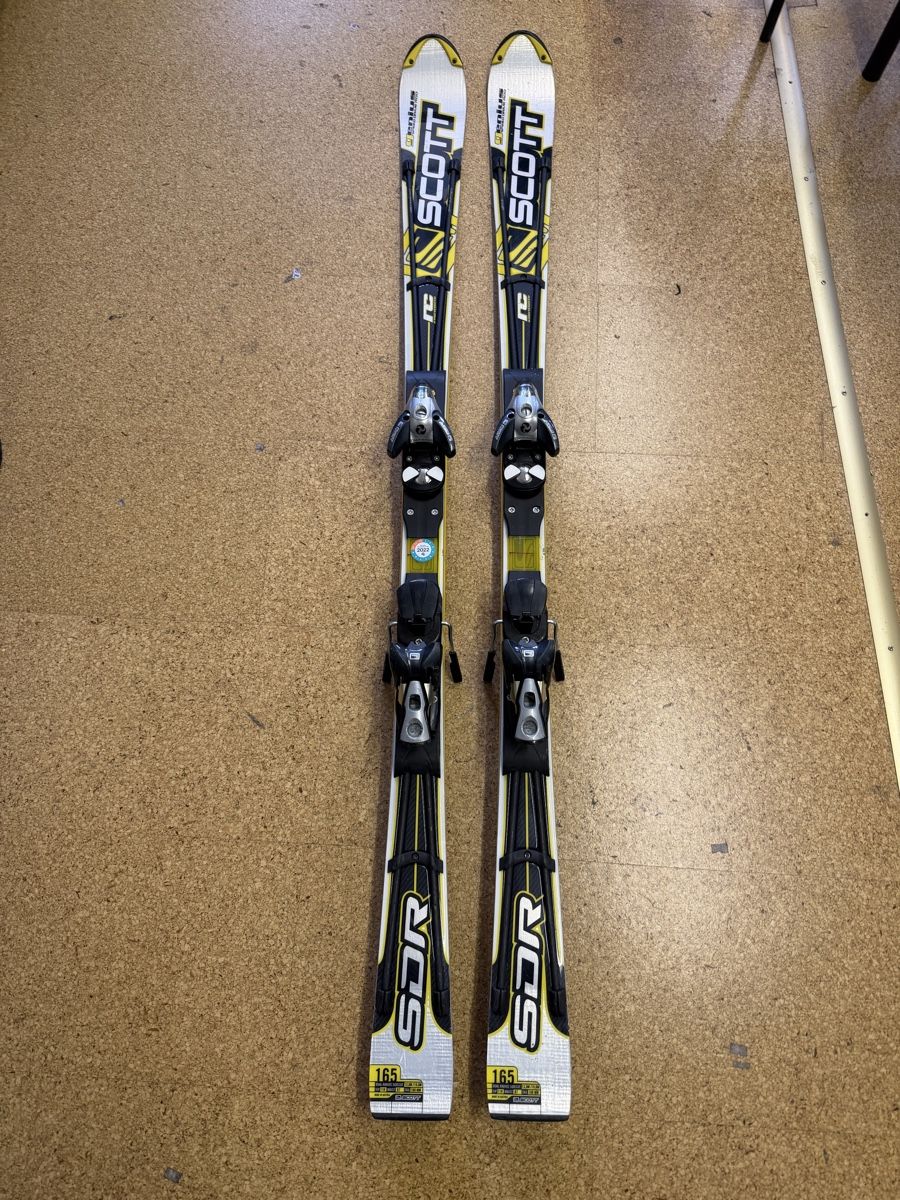 Scott Skis: Scott Genius Race 165 cm inkl. Bindung – Gebraucht aus Gurmels von SwissShop21
