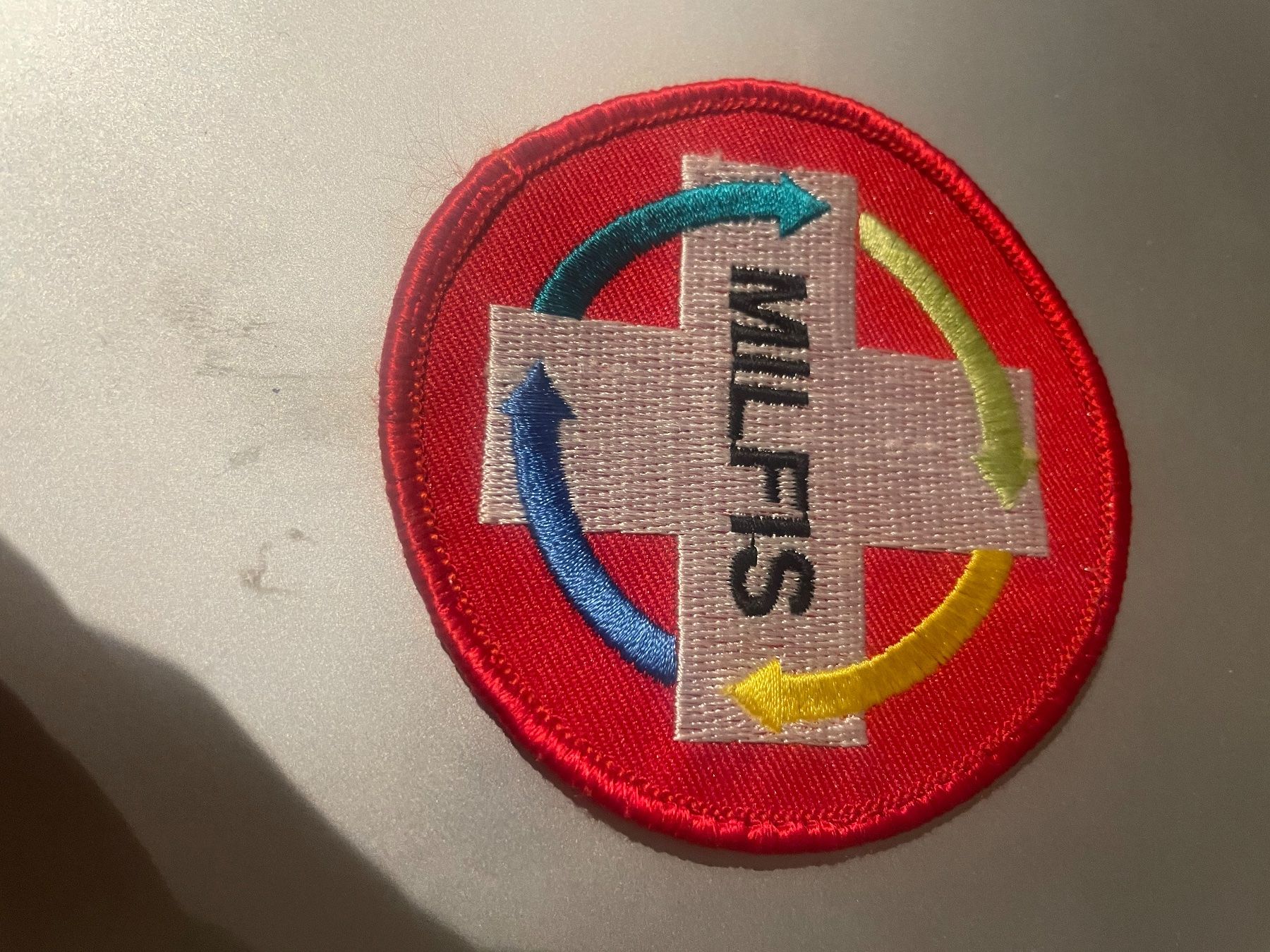Toppe: Badge MILFIS – Usato da Oberiberg venduto da stab