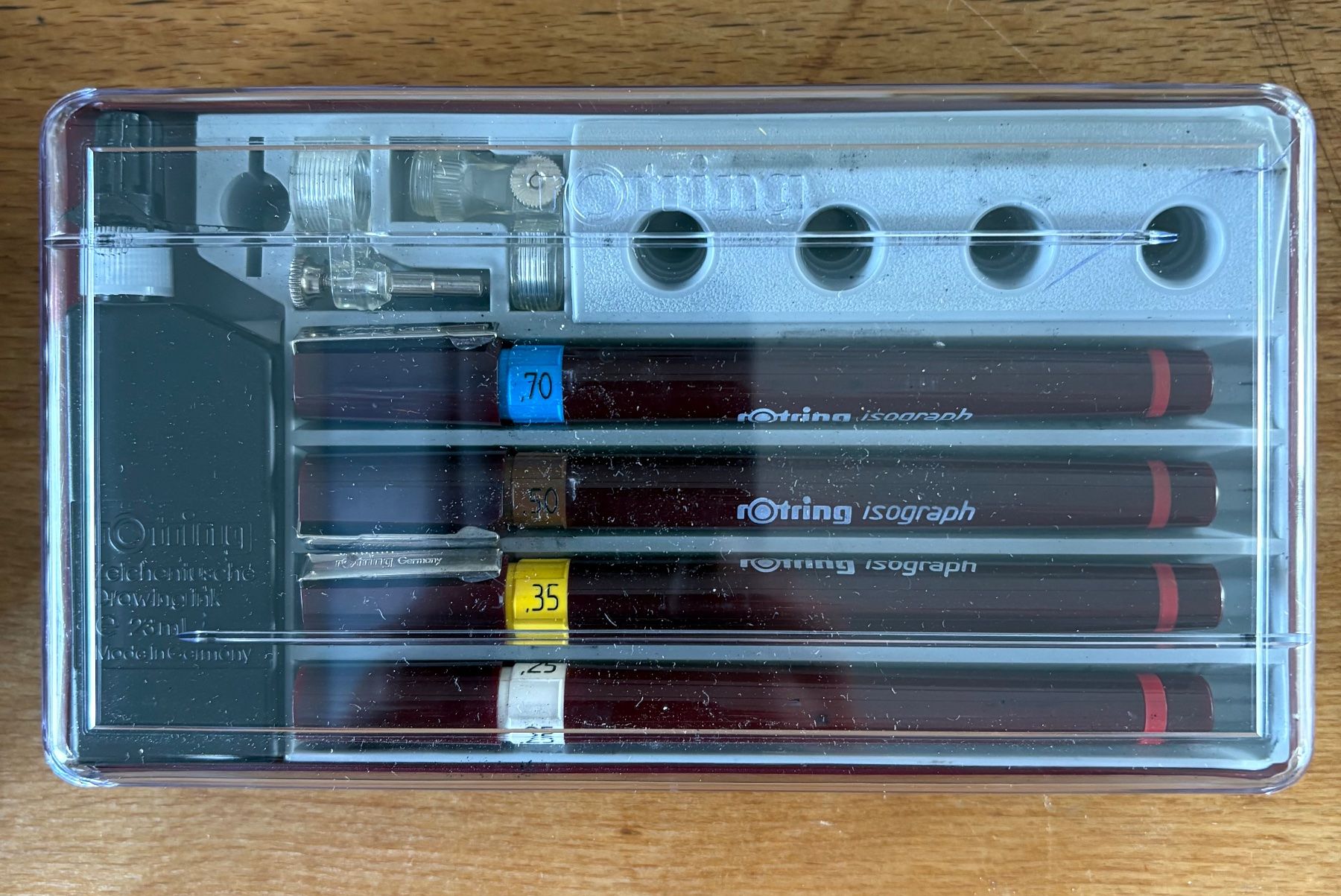 Rotring Penna & Evidenziatori: Rotring Isograph Tuschefüller Set gebraucht mit Etui – Usato da Münsingen venduto da Rehtre 1