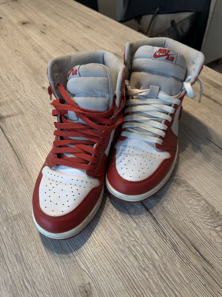Jordan Scarpe da uomo: Nike Air Jordan 1 – Usato da Villmergen venduto da van_xv9t 1