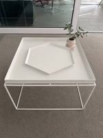 HAY Tray Table 60 × 60 cm weiss inkl. HAY Kaleido Tray
