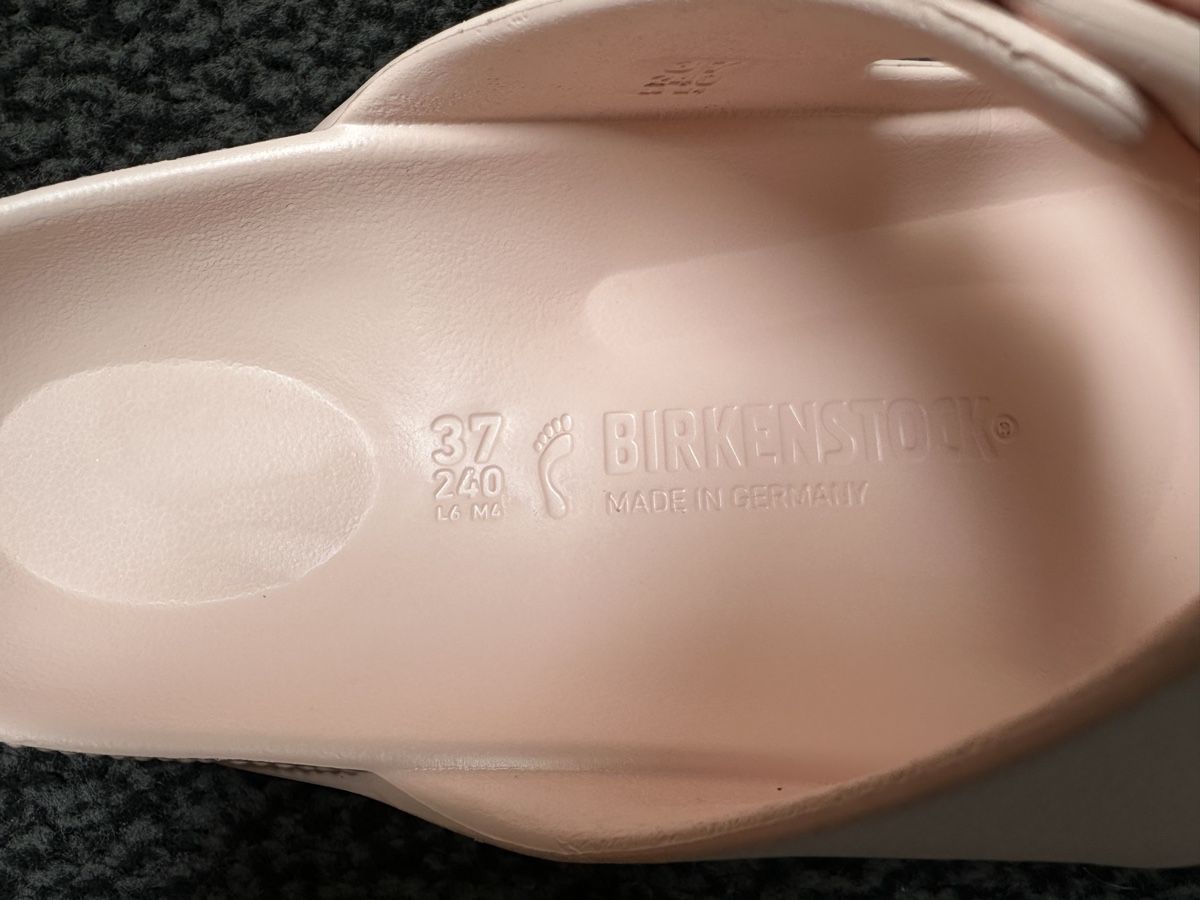 Birkenstock Chaussures femmes: Birkenstock - Grösse 37 - praktisch NEU – D'occasion à Luzern par roennimoos 2