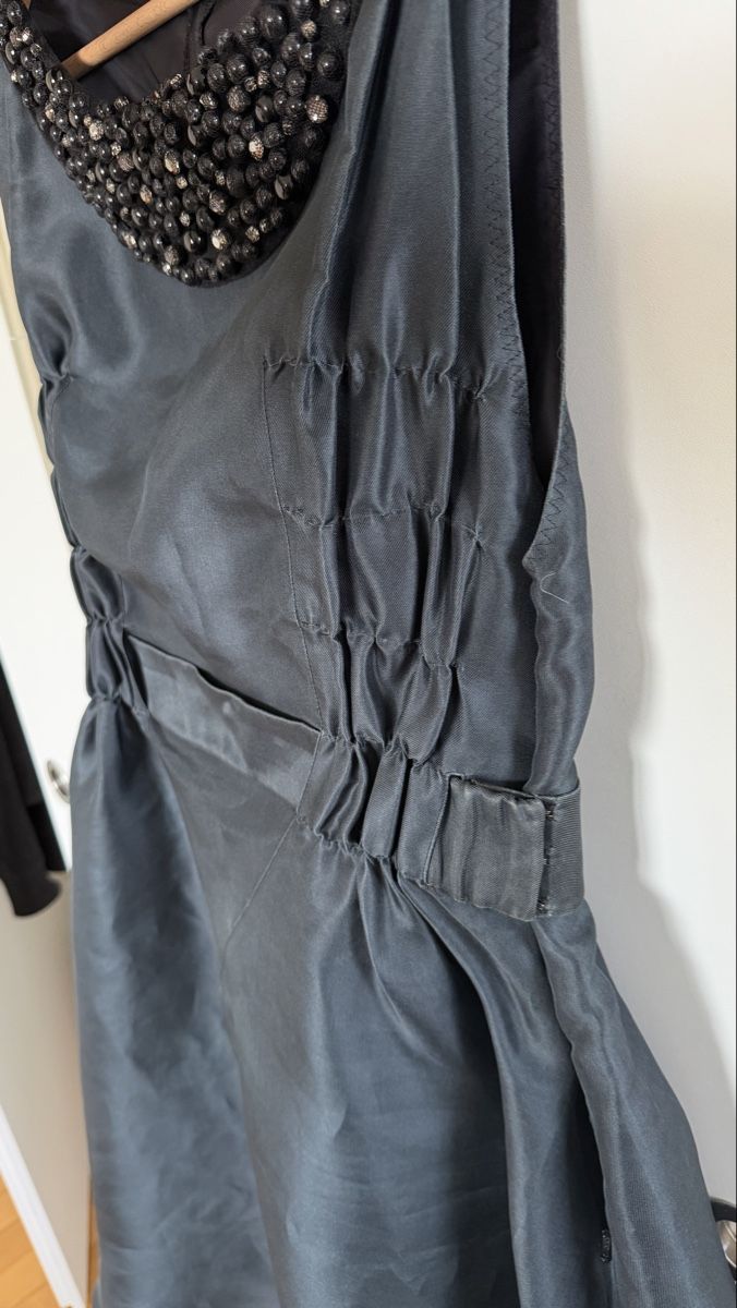Vestiti: Le Perla blaue Seidenkleid Größe M – Difettoso da Belp venduto da Aliya 7