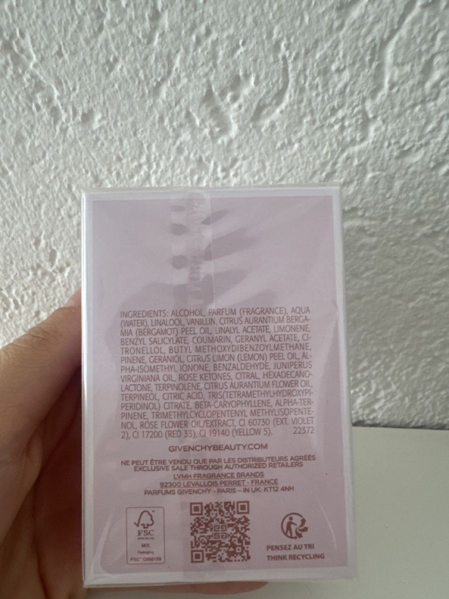 Givenchy Parfums & Eau de Toilette: Givenchy Irresistible Eau de Parfum Nectar – Neuf avec emballage d'origine à Grenchen par ale_r8yj 1