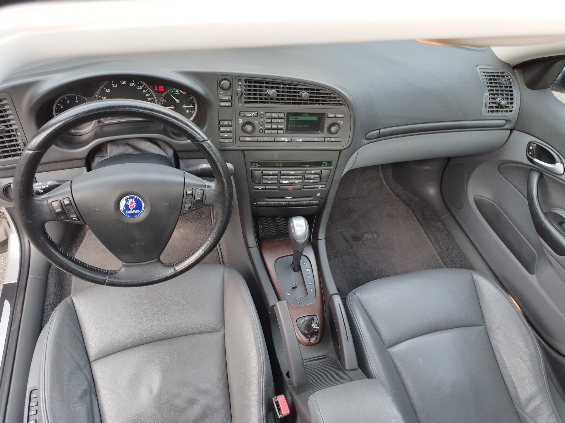 Saab Automobili: SAAB 9-3 2.0t mit Schiebedach ab MFK! – Usato da Brislach venduto da SAAB_11 4