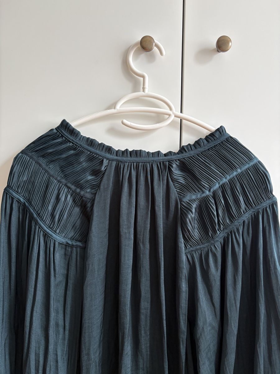 Mango Blusen: Grüne langarm Bluse von Mango, M – Gebraucht aus Zürich von Sera.13 3