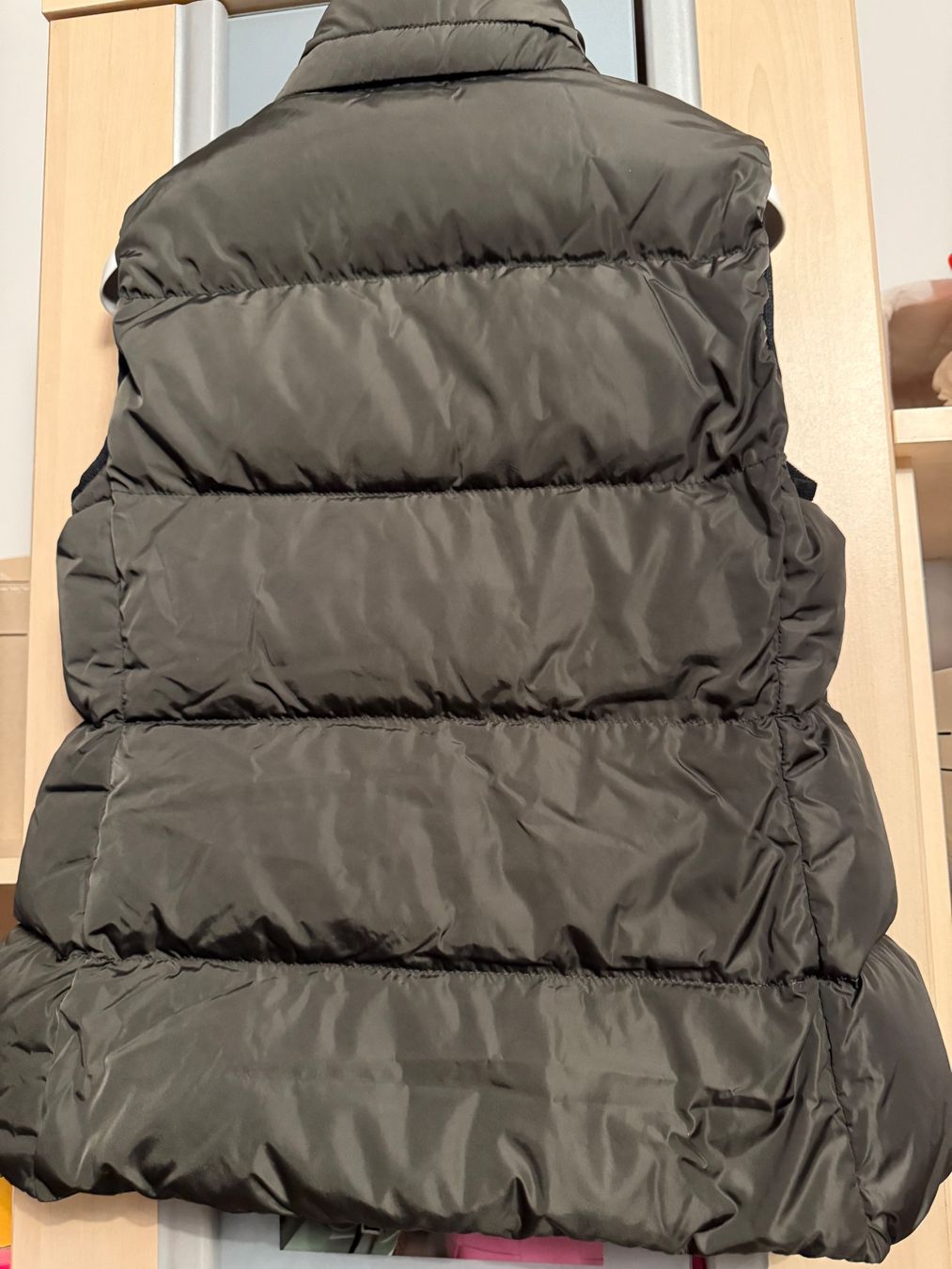 Moncler Jacken: Moncler Daunengil Damen – Neu (gemäss Beschreibung) aus Zürich von SEDRAEN 2