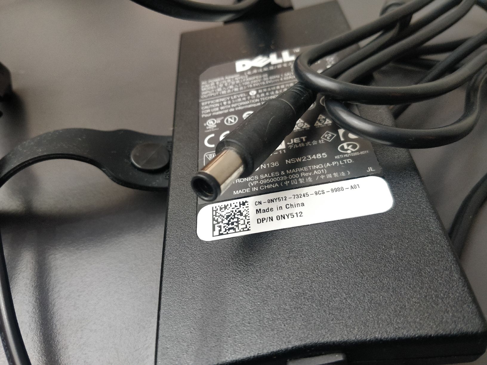 Dell Caricabatterie: Dell 90w Netzteil 7.4mm Stecker – Usato da Flawil venduto da rcnkr 3