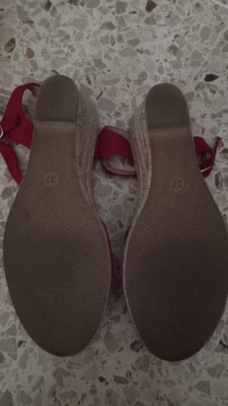 Scarpe da donna: Sandales compensées rouges Manor, taille 37, comme neuves! – Usato da Meyrin venduto da pamanic 1