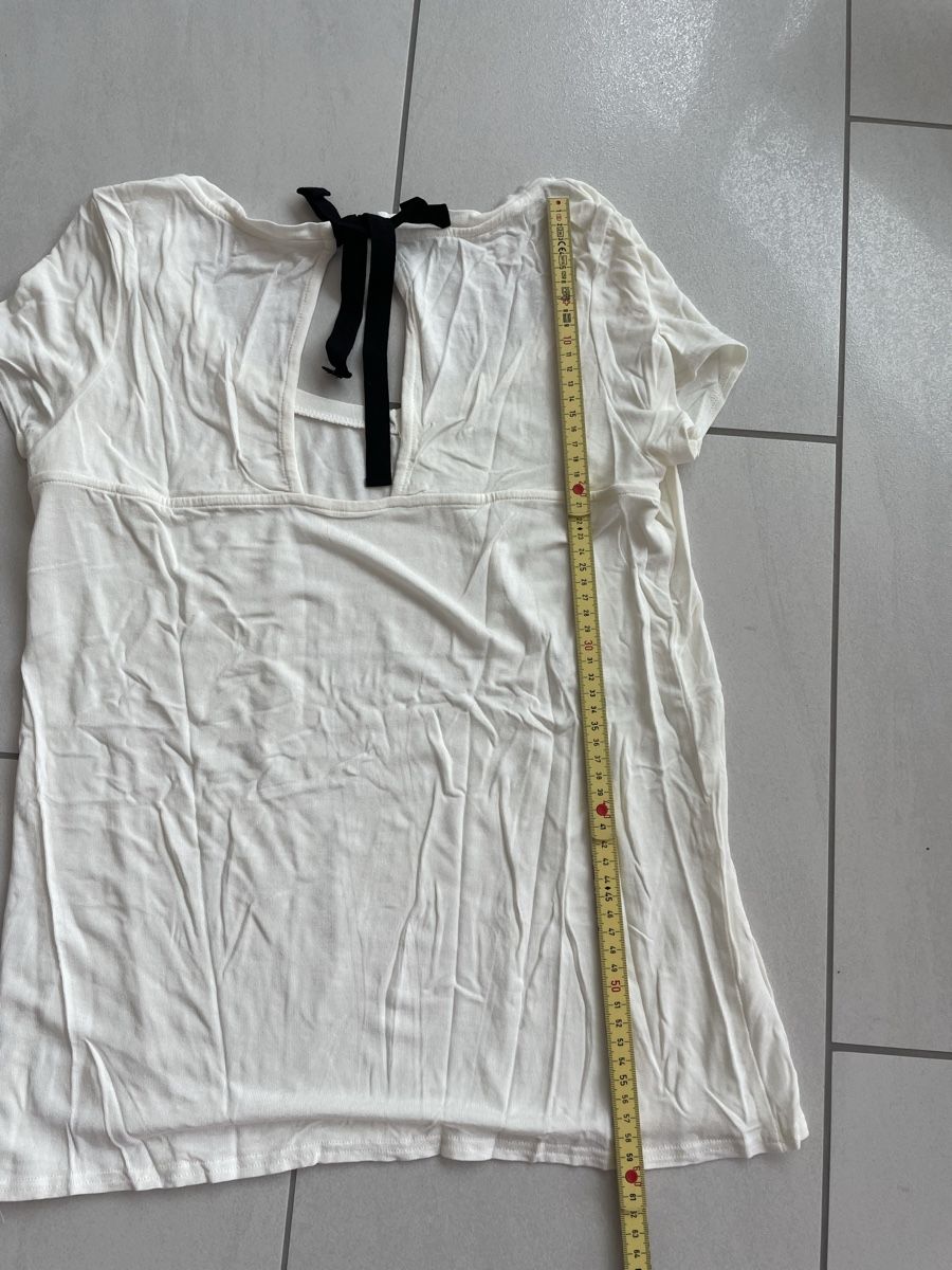 T-shirt: Zwei herzige Shirts Gr L – Usato da Rüti ZH venduto da kar_xx9l 1