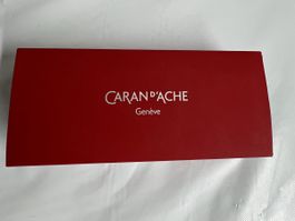 Kugelschreiber Caran d'Ache Box Genf rot neu
