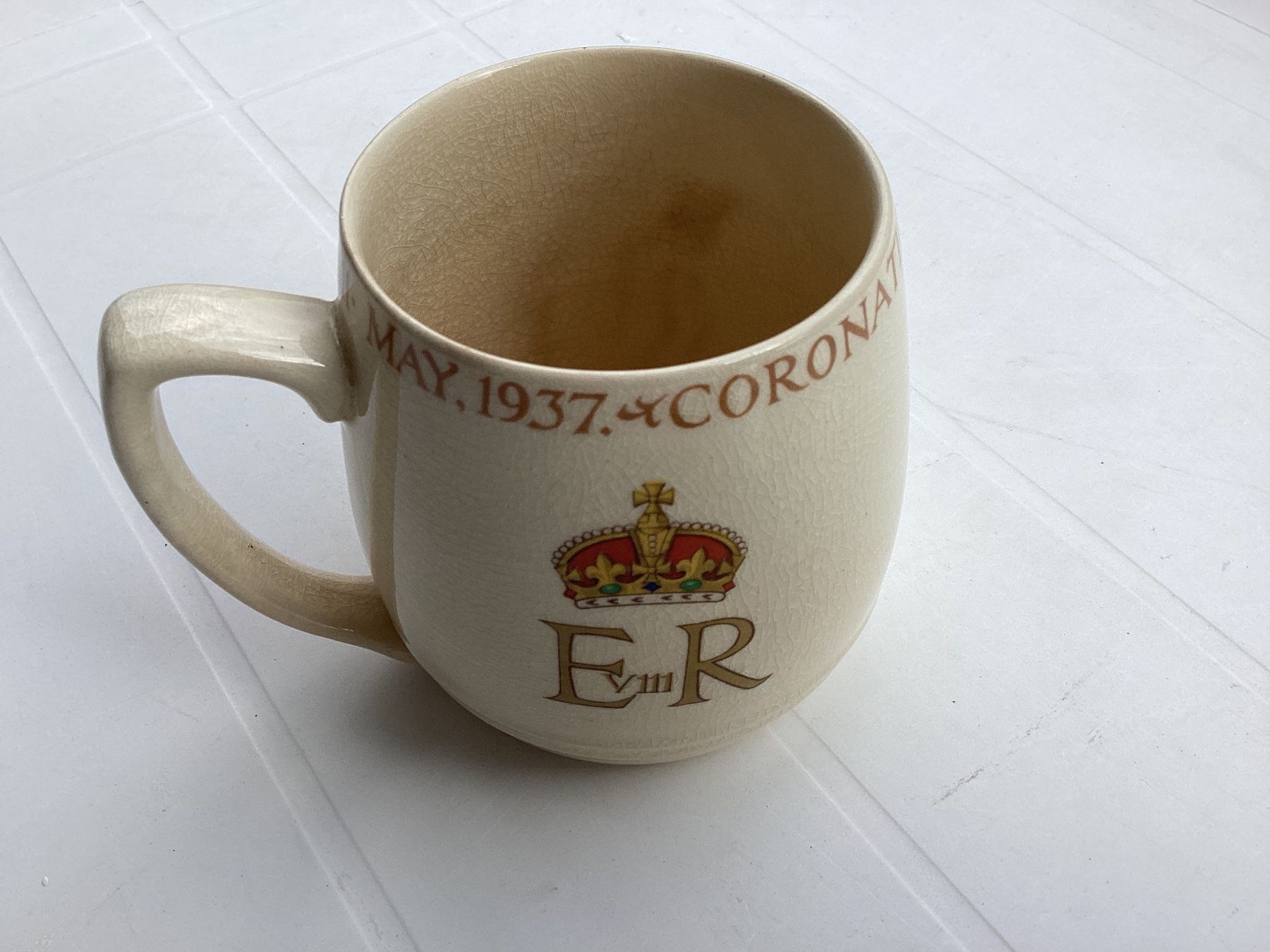Tazze: 3 tasses vintages commémoratives – Usato da Pully venduto da claddagh 3