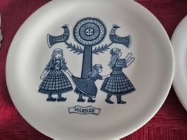 4 assiettes a dessert, porcelaine Hollande années 1950C36