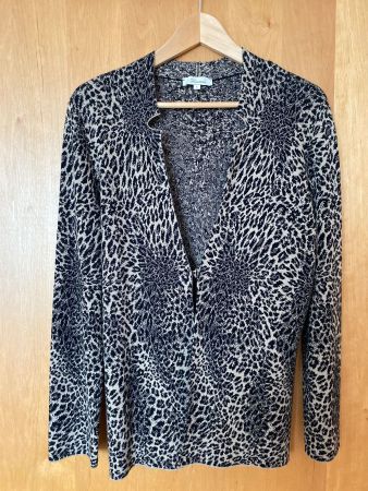 Damen Strickjacke schwarz-beige, Leoparden-Muster, Grösse L