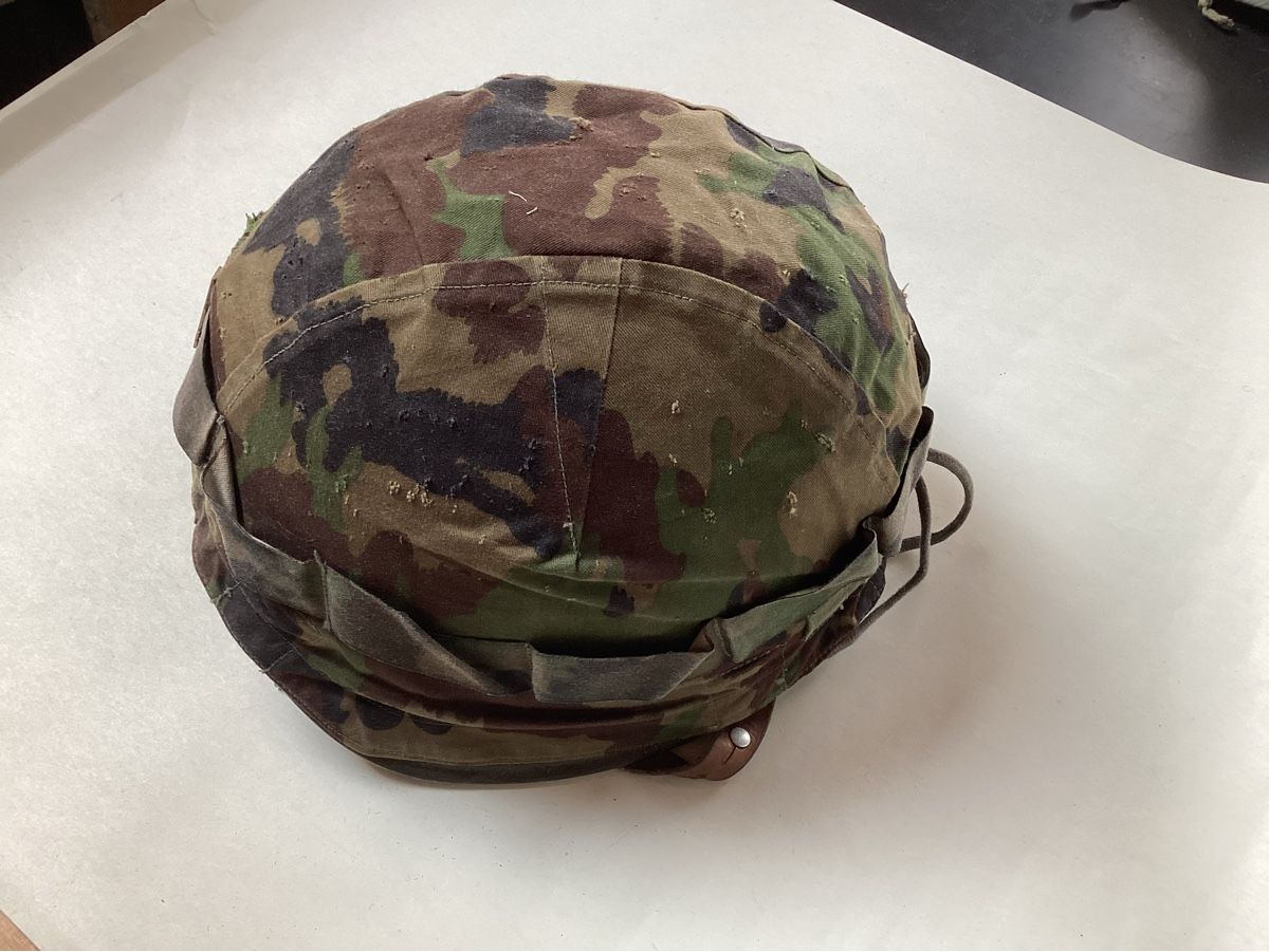 Schweizer Armee Uniformen: Helmbezug 90 – Gebraucht aus niederurnen von Hagugelmann 2