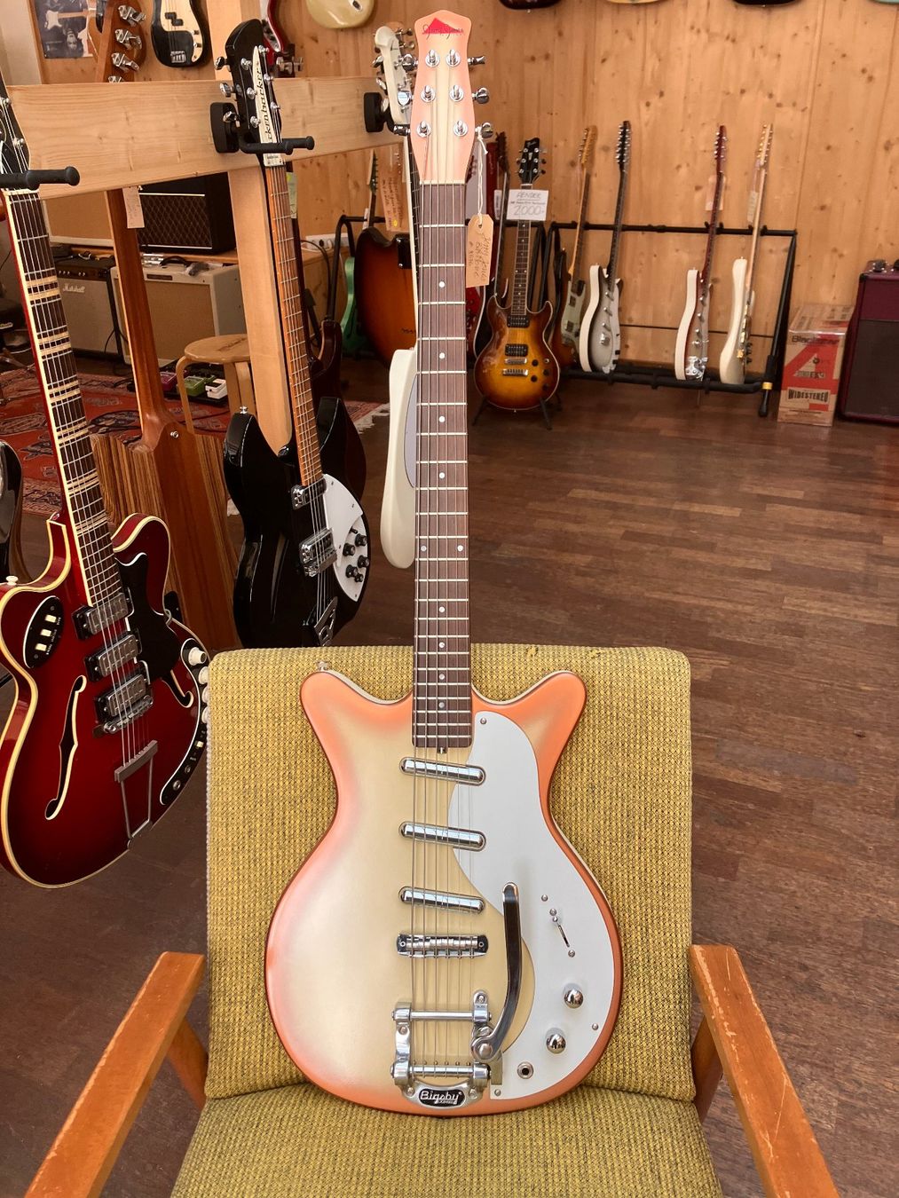 Jones Instruments de musique: Jerry Jones Baritone Guitar – Neuf (Voir description) à Zofingen par bjmusic