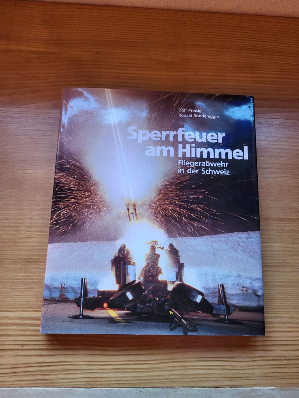 Bücher: Schweizer Armee Buch Sperrfeuer am Himmel – Gebraucht aus Egliswil von rom_gd6f