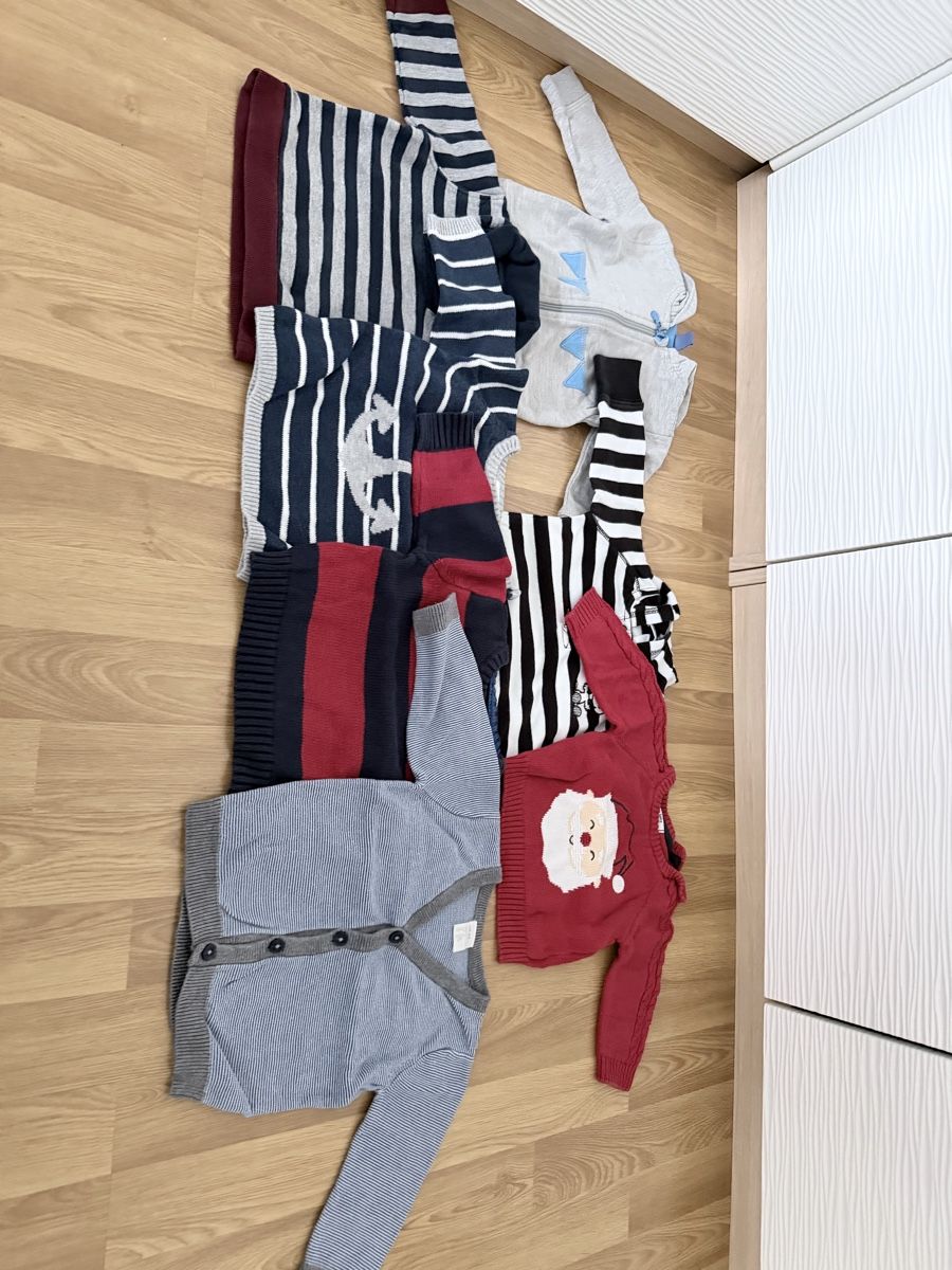 H&M Ensembles coordonnés: Kleiderpaket Jungs 68 – D'occasion à Kriens par emi_dmf5 2