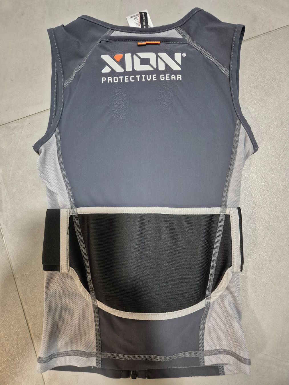 Protezioni & Imbottiture: Rückenprotektor XION Junior – Usato da Wetzikon ZH venduto da Hitsch0 3