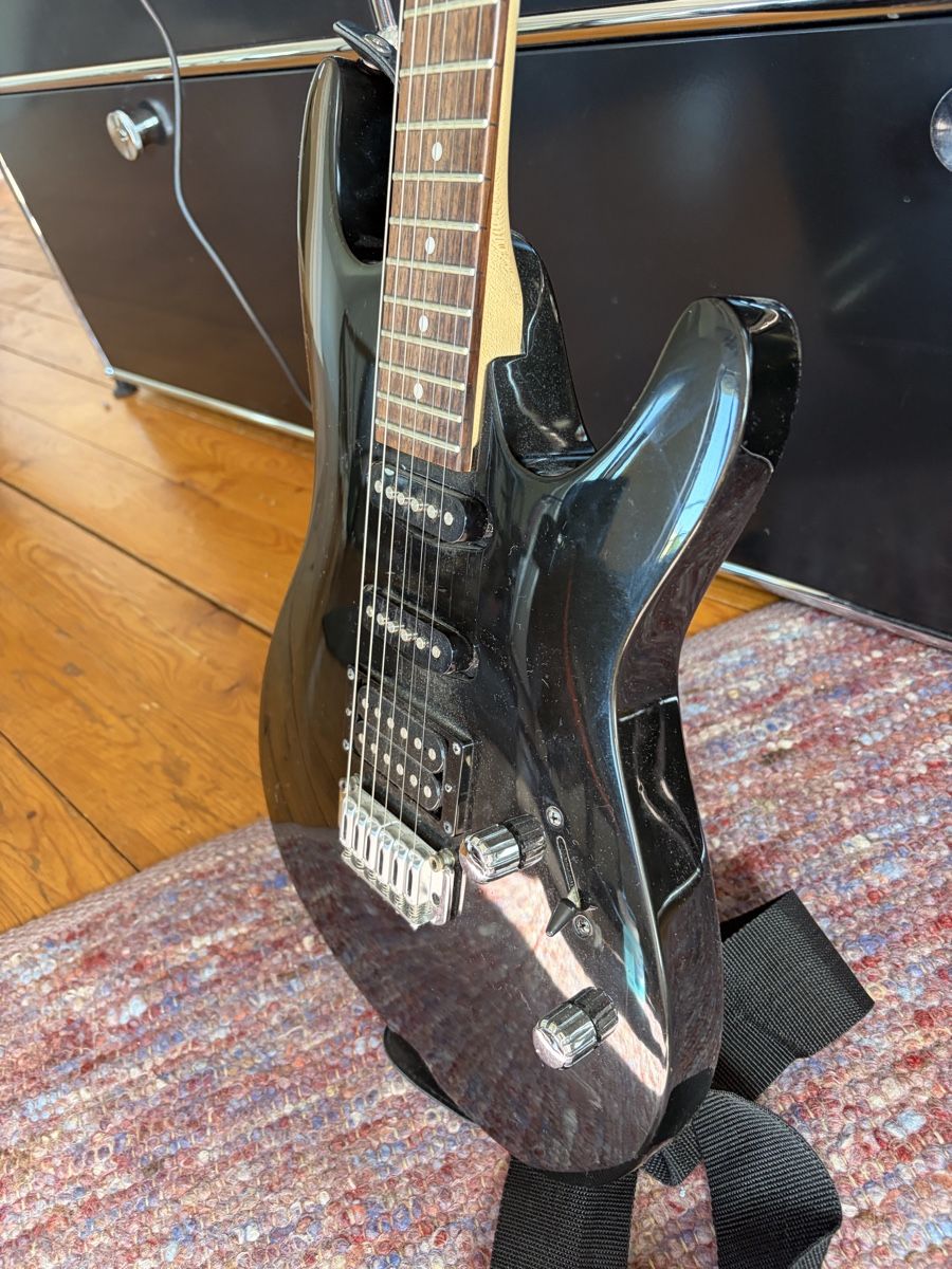 Ibanez Instruments de musique: Ibanez E-Gitarre – D'occasion à Thalwil par marcel_geb 1
