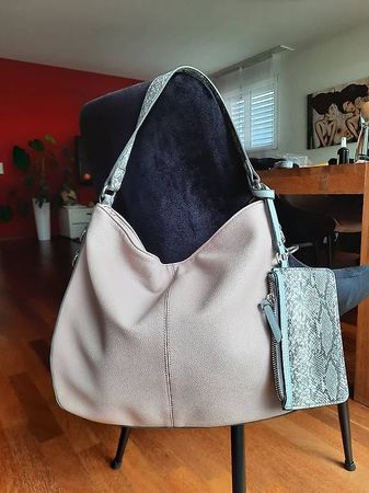 Damen Tasche ungetragen