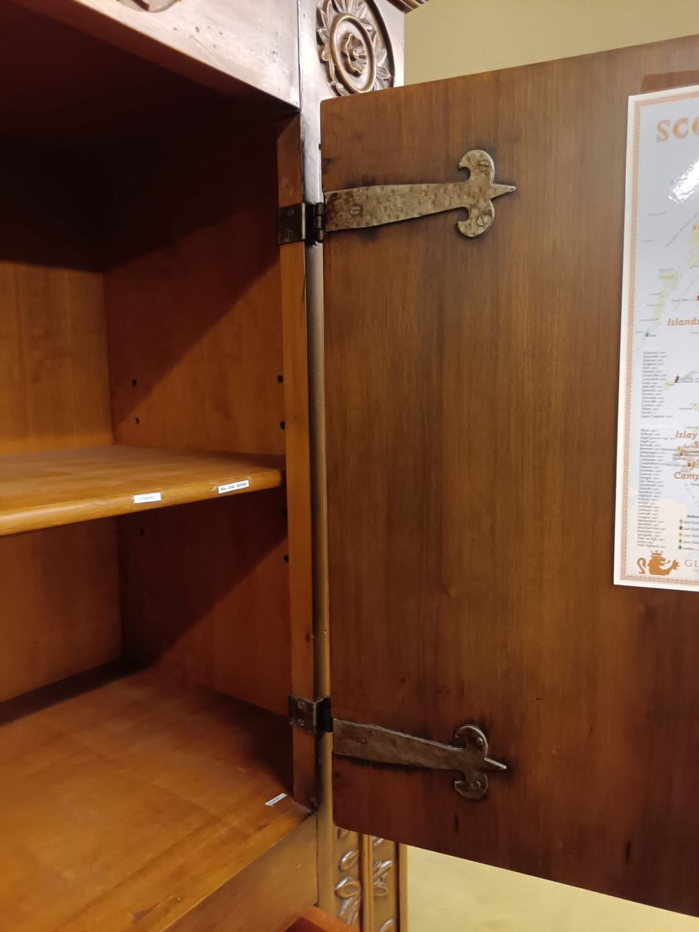 Armadi: Antiker Schrank - Top Zustand! – Usato da Oberegg venduto da danni-1985 1