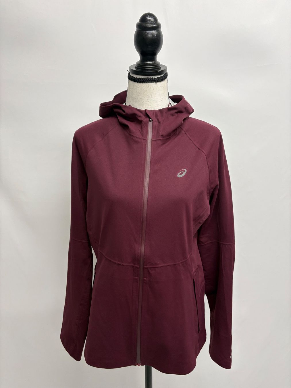 Asics Giacche: Asics ROAD PACKABLE JACKET Windbreaker M Bordeaux – Nuovo (secondo la descrizione) da Regensdorf venduto da secondchancefashion