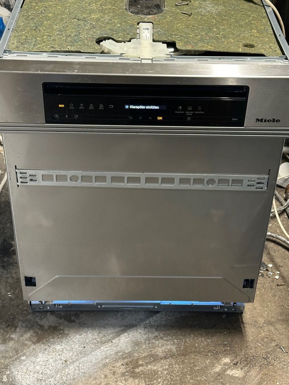 Miele Lavastoviglie: Miele G 17410-Sci, AutoDos Bj:2023 – Usato da Glattbrugg venduto da ani1234