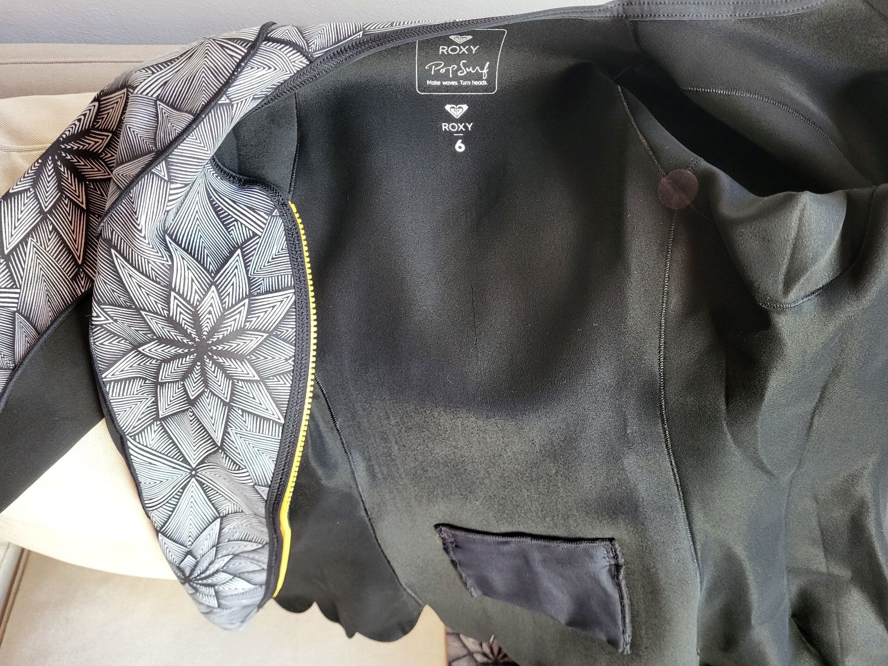 Roxy Completi & Tailleur: Roxy Surfanzug Damen – Usato da Schaffhausen venduto da Bobi013 2