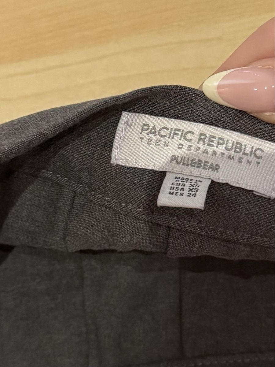 Pull&Bear Gonne: Minirock von Pull&Bear, grau, Grösse XS – Nuovo (secondo la descrizione) da Tuggen venduto da jess_gls06 2