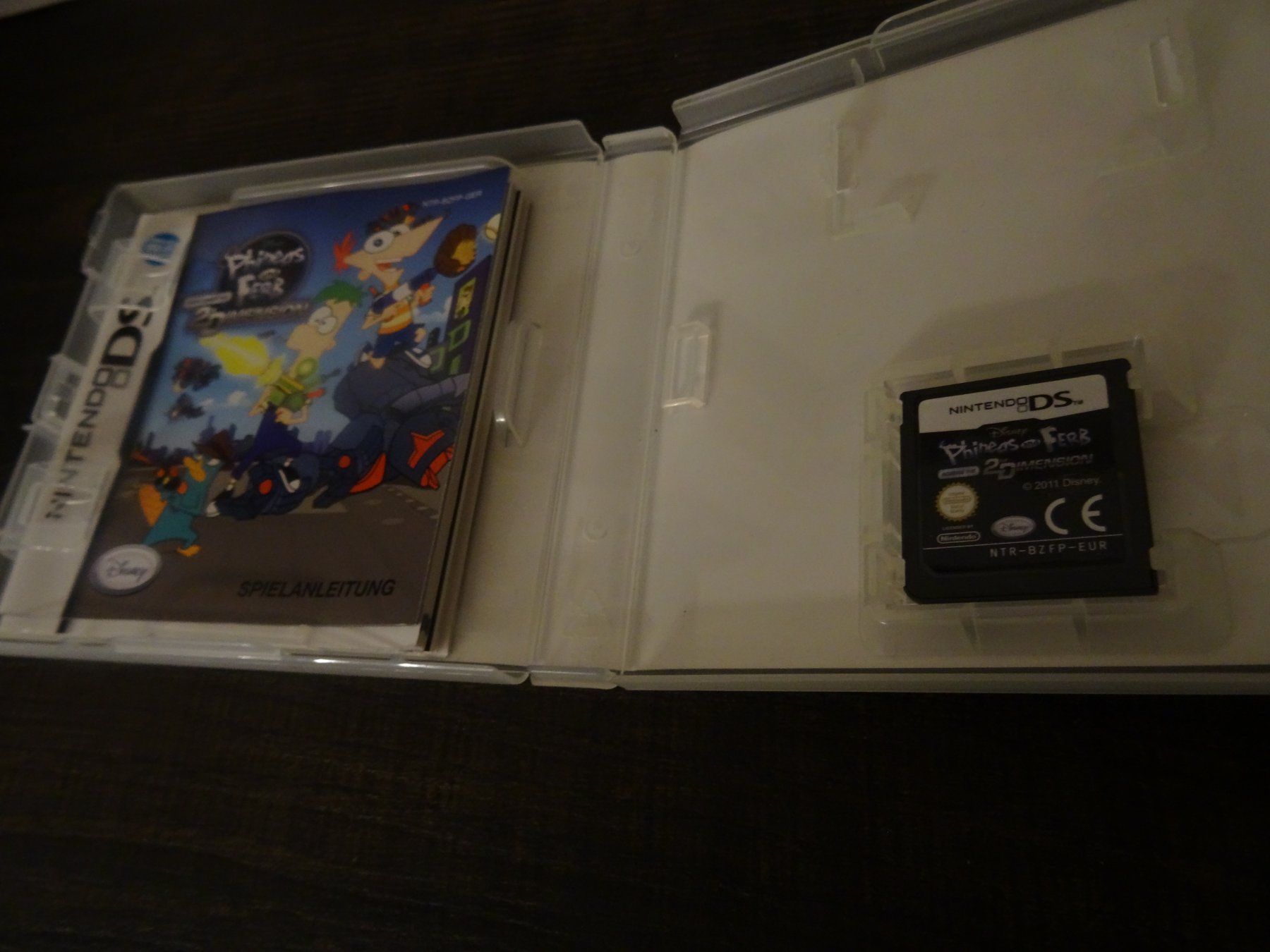 Nintendo Giochi: Phineas und Ferb - Quer durch die 2Dimension DS – Usato da Olten venduto da Disc-Ausverkauf 1