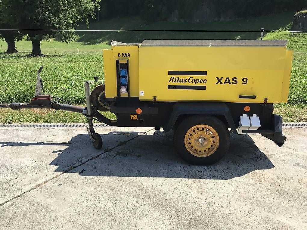 Compresseurs: 1667h TOP Kompressor/ Generator XAS96 Atlas Copco Preis – D'occasion à Goldau par hammer011