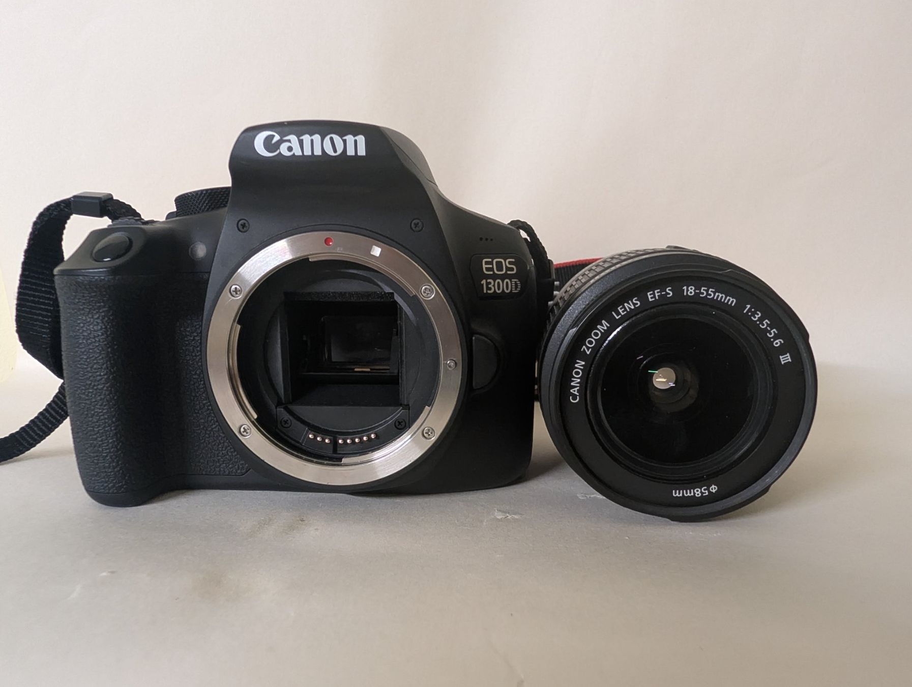 Canon Appareil photo: Canon 1300d – D'occasion à Grosswangen par Telepathy 2