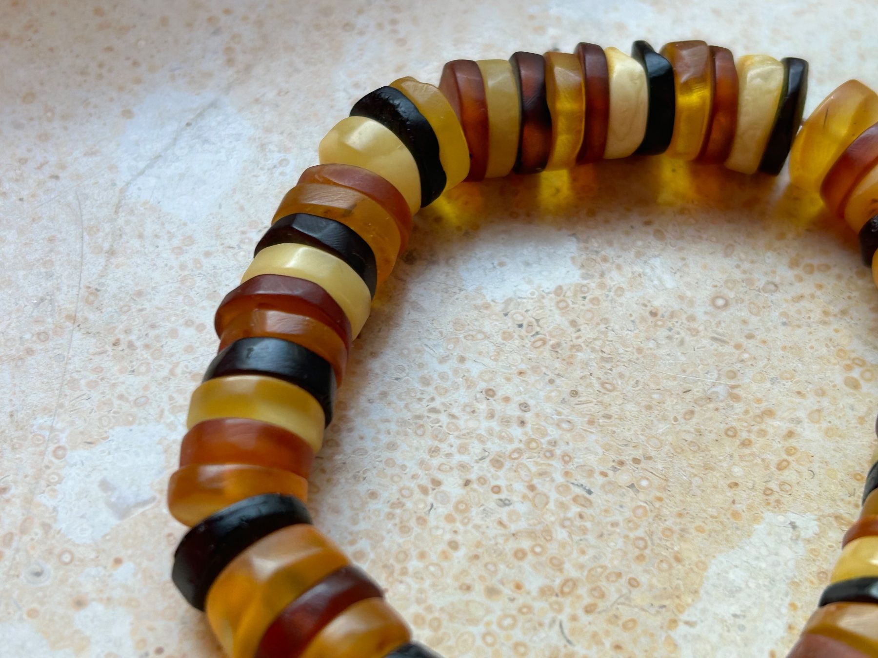 Bracciali & Braccialetti: Männerarmband Bernstein 4 Farbig massiv – Nuovo e nell'imballaggio originale da Dittingen venduto da Bijoubelle 4