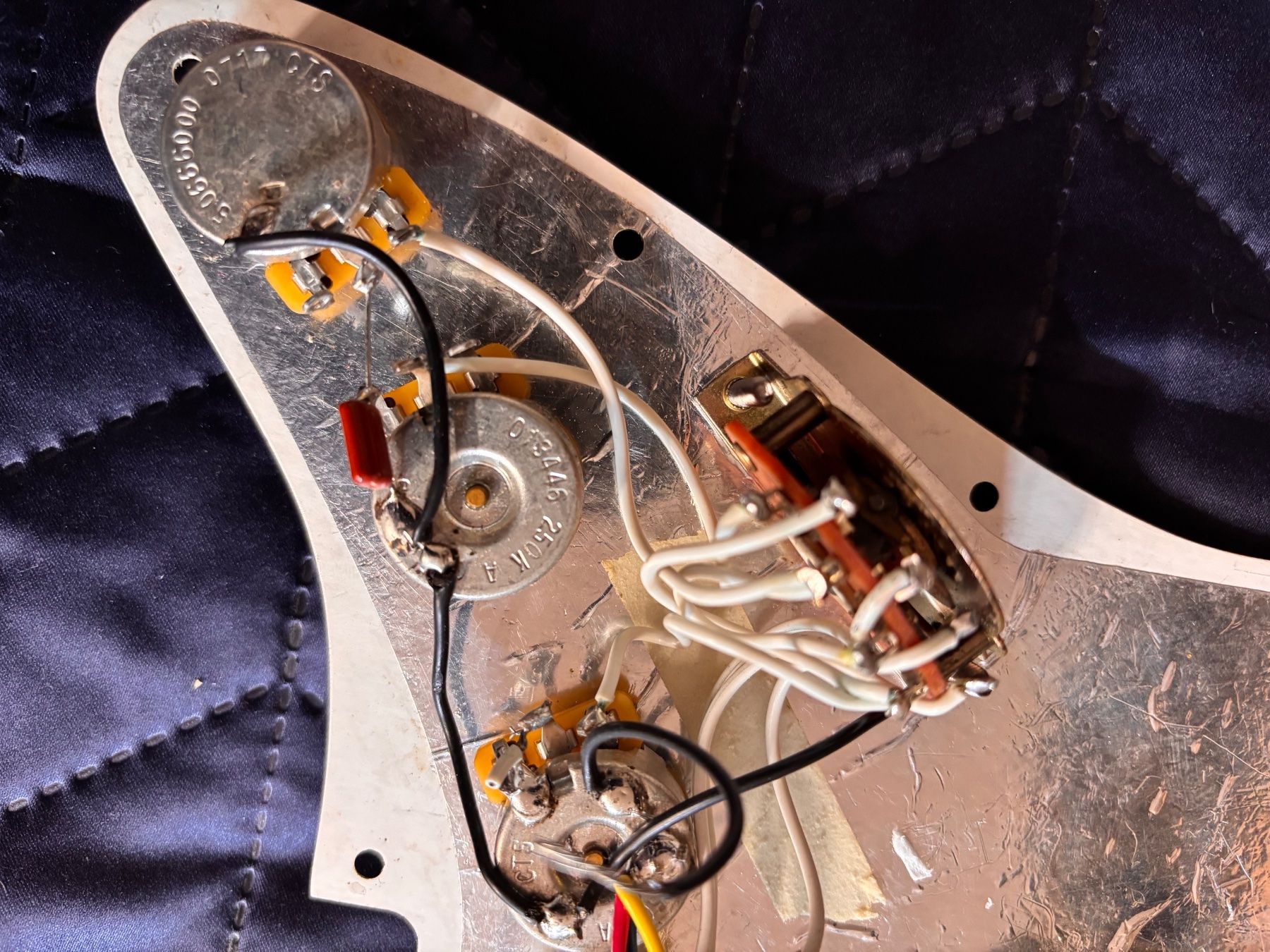 Fender Strumenti musicali: Fender USA 2007 STRATOCASTER  LOADED PICKGUARD – Usato da Buch SH venduto da JTThomas 2